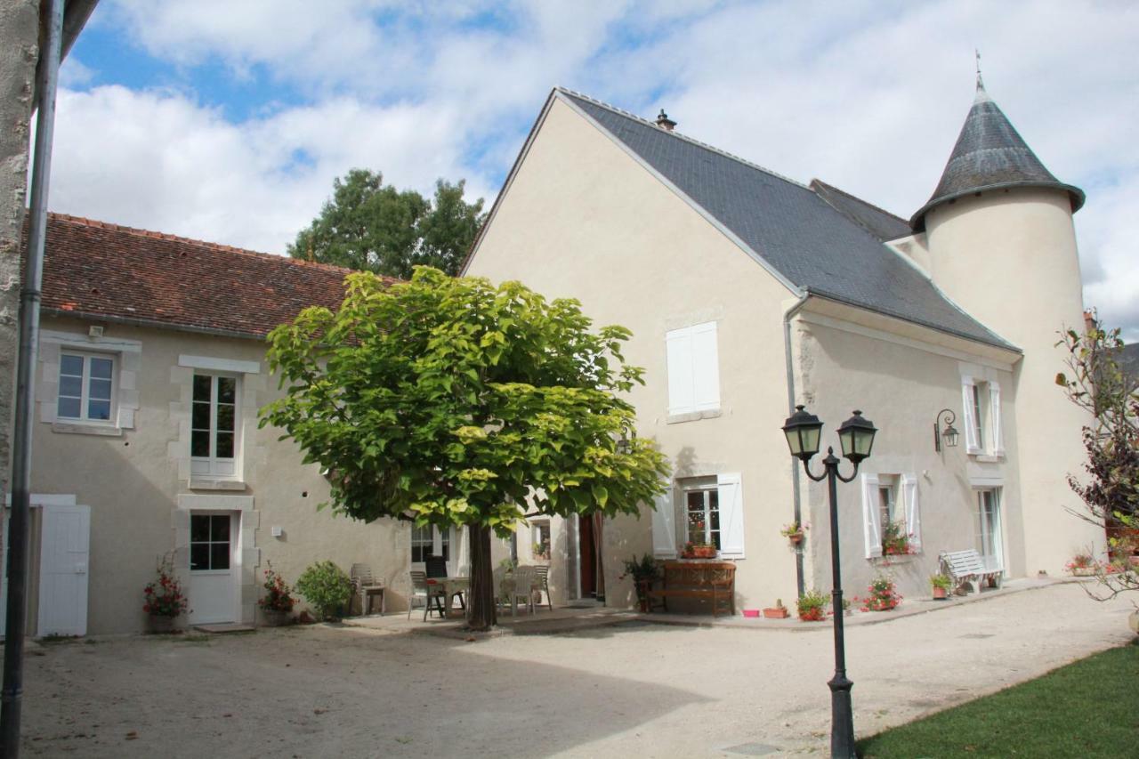 Bed & Breakfast Manoir Le Bout Du Pont Huisseau-sur-Cosson